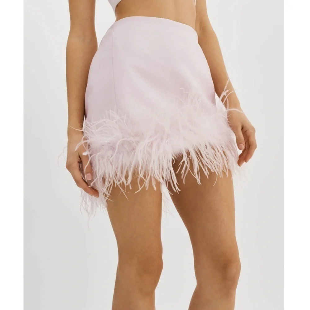 MISSGUIDED Size 10 Light Pink Feathered Mini Skirt